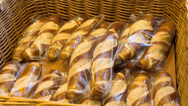 A verdade sobre o pão embalado dos supermercados: funcionário explica como o consumidor é enganado sem perceber