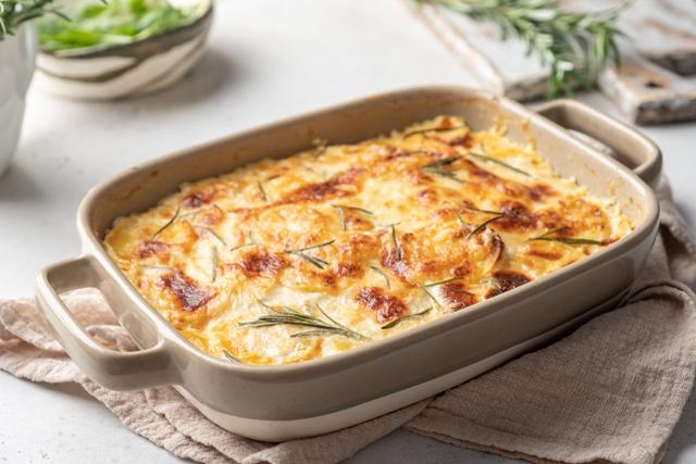 4 truques para um gratinado perfeito: textura crocante dá bossa às receitas cremosas, dá fome só de pensar!