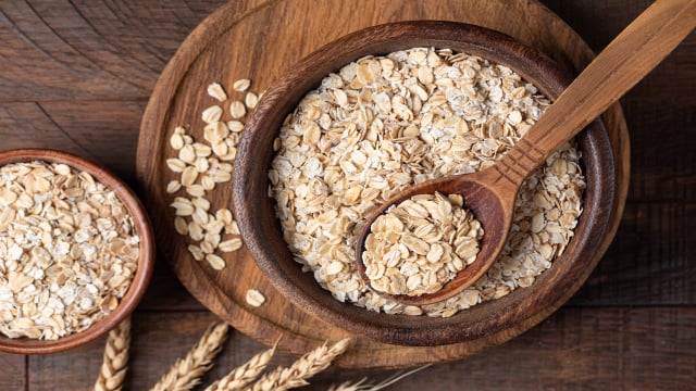 Alimentos naturais e funcionais selecionados para uma rotina matinal focada na saúde do coração. (Foto: Shutterstock)