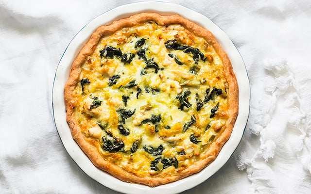 Torta de frango e espinafre sem farinha: almoço saudável e fácil de fazer para comer bem sem abrir mão do prazer