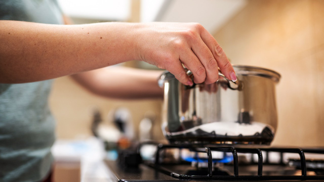 Esse truque que aprendi com a minha sogra mineira "raiz" deixa qualquer legume refogado maravilhoso