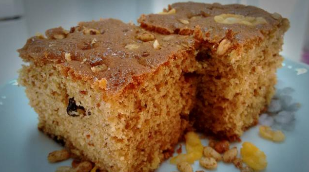 Bolo de aveia e granola. (créditos: TudoGostoso)