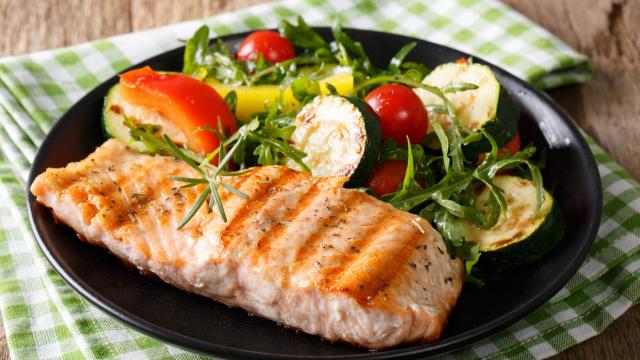 O zinco é encontrado em alimentos de origem vegetal e animal, facilitando a sua inclusão na rotina (Créditos: Shutterstock)