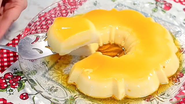 Fiquei emocionada quando encontrei essa receita de pudim dos anjos: sobremesa antiga da minha avó só leva 5 ingredientes (não vai ao forno)