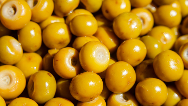 Nem nêspera, nem seriguela: essa fruta de ouro tem mais proteína que a banana