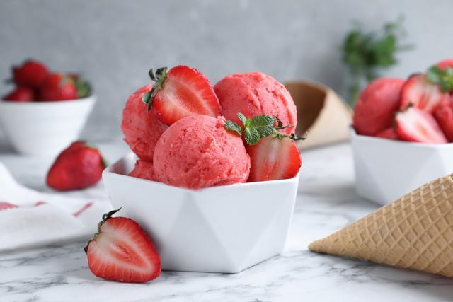 Aqui estão 5 ideias de sobremesas leves para fazer nesse calorão. Veja receitas e refresque o cardápio!