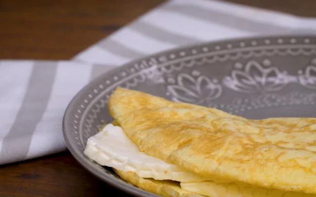 Por que fazer uma tapioca quando você pode fazer uma crepioca? (Créditos: TudoGostoso)