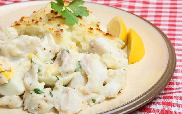 É difícil resistir a uma torta de bacalhau cremosa que desmanchar na garfada (Créditos: TudoGostoso)