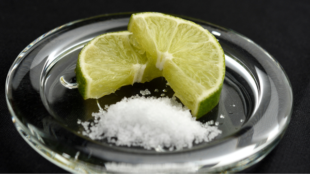 Segundo o Feng Shui, esses são os melhores lugares para colocar sal e limão para atrair dinheiro