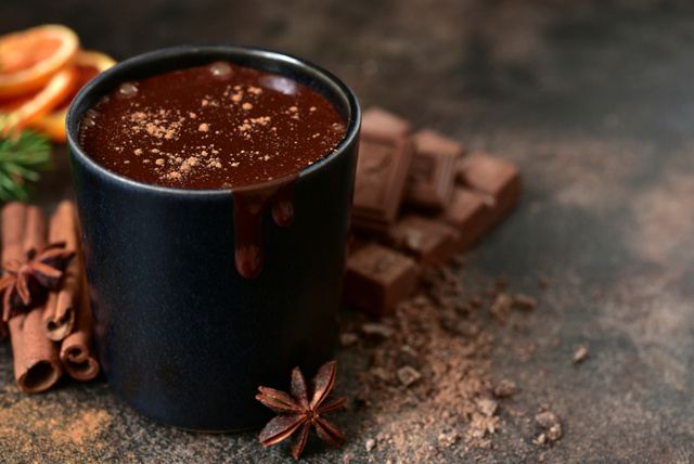 Achei que sabia fazer chocolate quente, aí testei essa receita cremosa de verdade e fiquei chocada