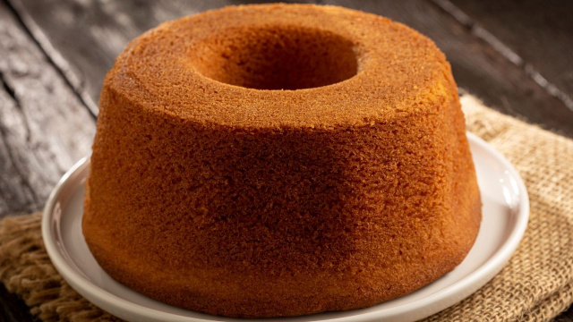 Eu testei receitas de bolo durante 11 anos e finalmente descobri a melhor forma de fazer para ficar fofinho e úmido
