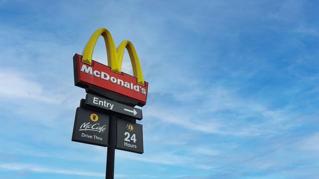 Viralizou no Tiktok: criança de 3 anos foge de casa para ir ao McDonald's sem ninguém ver! Veja a reação da mãe