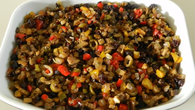 O antepasto de berinjela agridoce vai adoçar o momento logo no início da refeição (Créditos: TudoGostoso/Alice Kiko Sato de Castro)