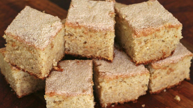 Nem farinha de trigo, nem aveia: bolo de banana com farinha de rosca é o novo queridinho!