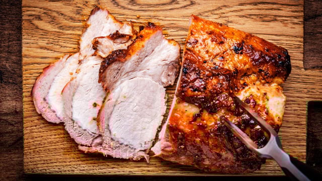 6 molhos para carne de porco que vão deixar qualquer pernil, lombo ou costela uma delícia