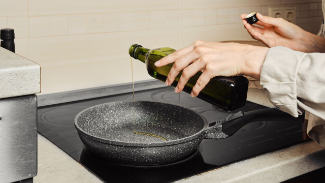 Daniel Cady, nutricionista: "Será que pode aquecer o azeite de oliva? O problema é quando ele chega nesse ponto"