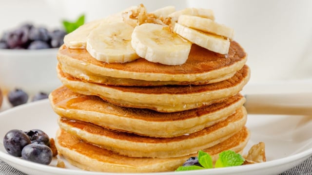 Nem farinha, nem açúcar: as melhores panquecas doces saudáveis são feitas em poucos minutos e são deliciosas