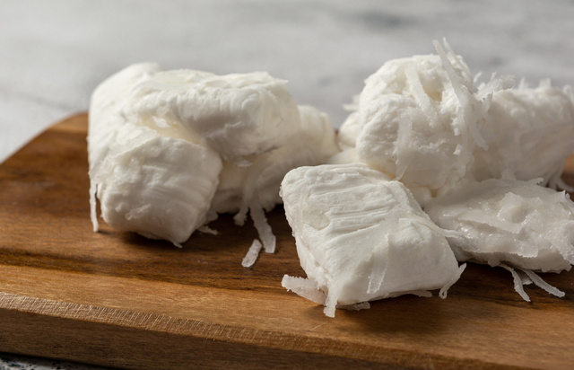 Esse é o segredo das barraquinhas de rua para fazer a bala de coco branquinha com gosto de infância na sua casa