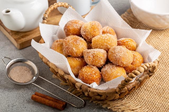 20 receitas de bolinho de chuva: tem versão do doce tradicional, da vovó e até salgado