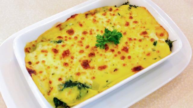 Com essa lasanha vegetariana, você tem cremosidade e frescor a cada camada. (Créditos: Shutterstock)