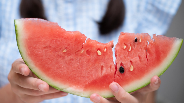 Bolha de calor de quase 40º C atinge estados: esses são os cuidados com a alimentação que você precisa ter!