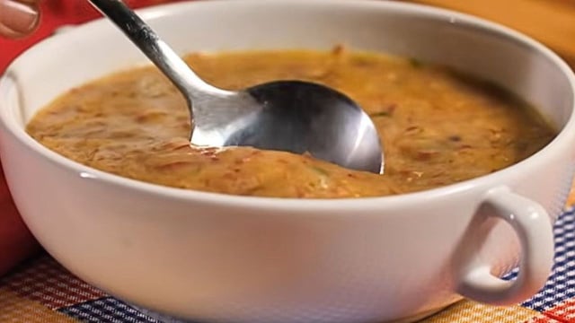 O creme de batata-baroa com carne seca pode ficar mais denso ou mais leve, conforme a quantidade de líquido que é usada na receita (Créditos: TudoGostoso)