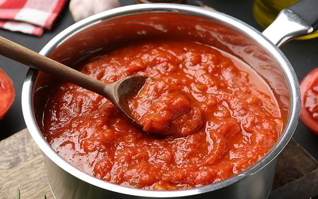 Molho de tomate caseiro sem cebola e sem alho: não acreditei que daria certo, mas é o melhor que já comi!