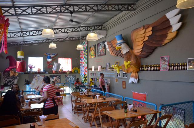 No Baródromo dá para pular carnaval e comer feijoada o ano inteiro (Créditos: Alexandre Macieira/Riotur)