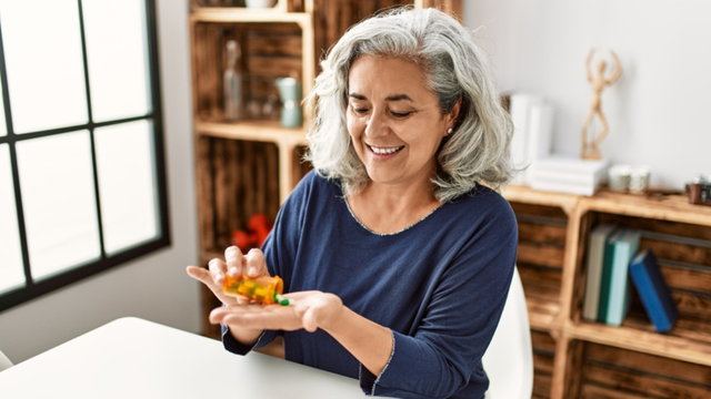 Poucos sabem, mas o ômega-3 combinado com essa vitamina pode ser a melhor dupla de suplementação para retardar o envelhecimento