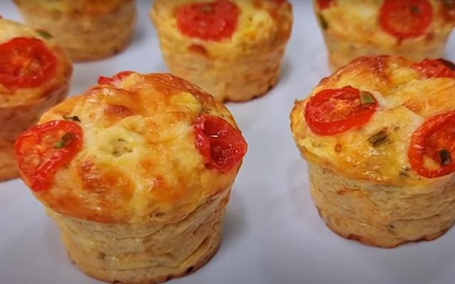Faço esse bolinho salgado para lanchar a semana inteira: receita fácil é gostosa e saudável