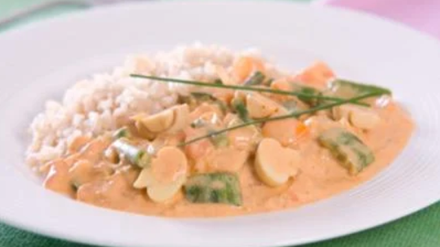 Até quem não gosta de legumes vai amar essa receita: estrogonofe de legumes light fácil de fazer e delicioso!