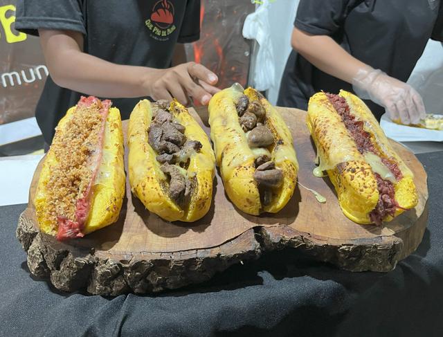 Pão de alho vinha turbinado de recheio por preço justo. (Foto: TudoGostoso)