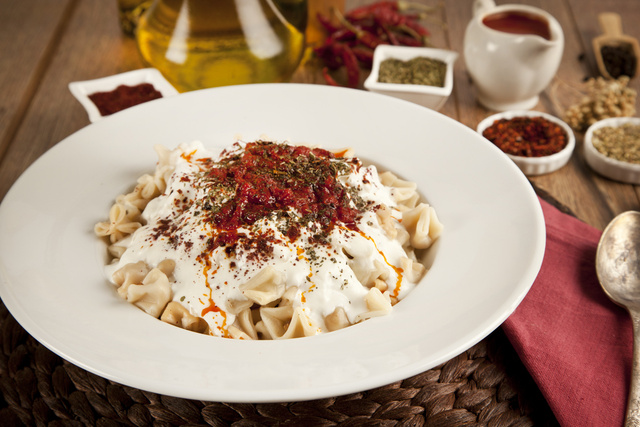 Turkish pasta: aprenda a fazer a massa turca viral que está bombando no TikTok e vale cada garfada