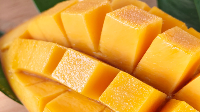 Não use sacos plásticos para guardar mangas: aprendi o jeito certo no TudoGostoso que permite conservá-las por até um mês