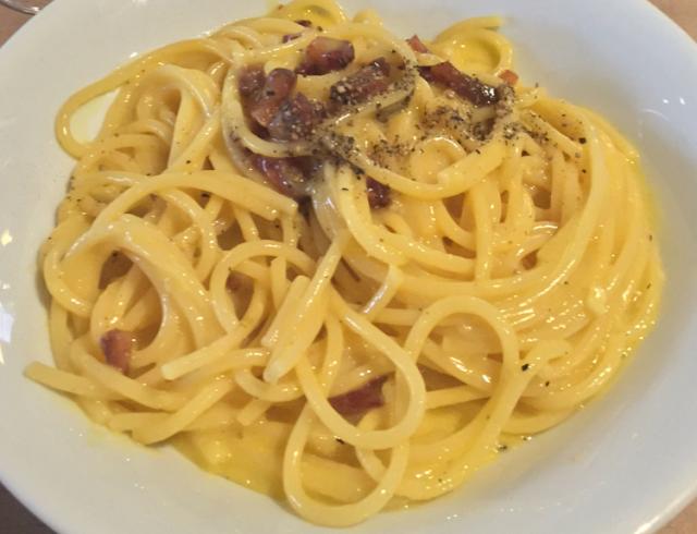 O macarrão a carbonara é clássico e simples de fazer (Créditos: Wilben Bohac/TudoGostoso)