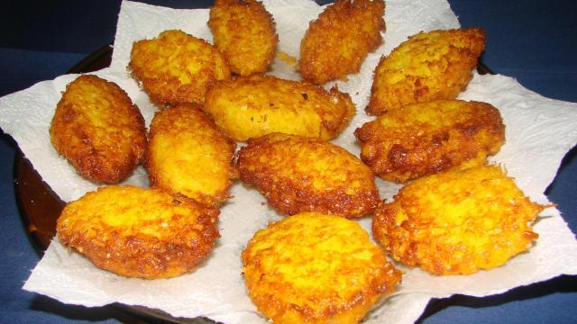 O bolinho de milho-verde é a entradinha perfeita para se preparar para a quadrilha (Créditos: TudoGostoso/Juliana Teles Galvão)