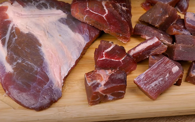 Com quantos anos você descobriu que dá para fazer carne de sol em casa de um jeito muito fácil?