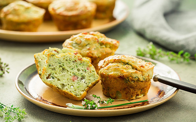 Bolinhos de abobrinha: receita de almôndegas vegetarianas para uma segunda sem carne (e nem precisa fritar!)