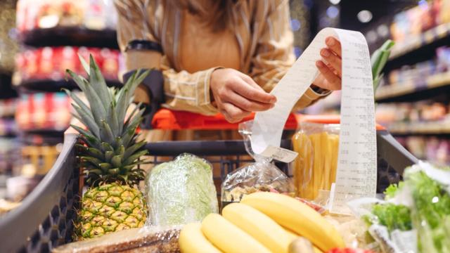 Já é (quase) Natal: 7 alimentos que já vale comprar com a primeira parcela do décimo terceiro
