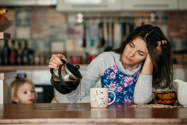 Dormir pouco engorda: o que dizem os estudos sobre insônia e obesidade
