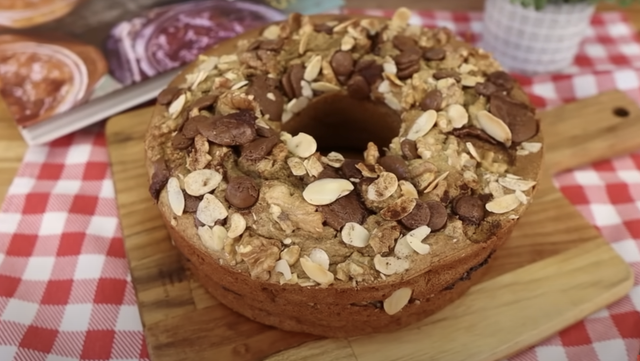 Sem glúten e sem lactose: esse é o melhor bolo fitness que eu já fiz, a massa é muito fofinha e aromática