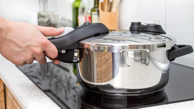 Panela de pressão: Veja 4 opções para aproveitar as ofertas da Black Friday