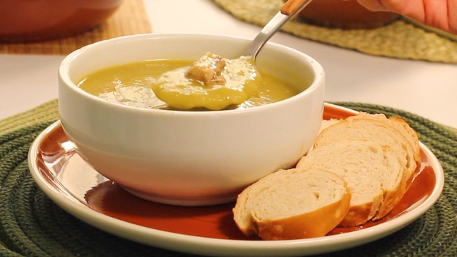 Chega de farinha e creme de leite: TudoGostoso revela o ingrediente que deixa qualquer sopa ou caldo muito mais cremoso