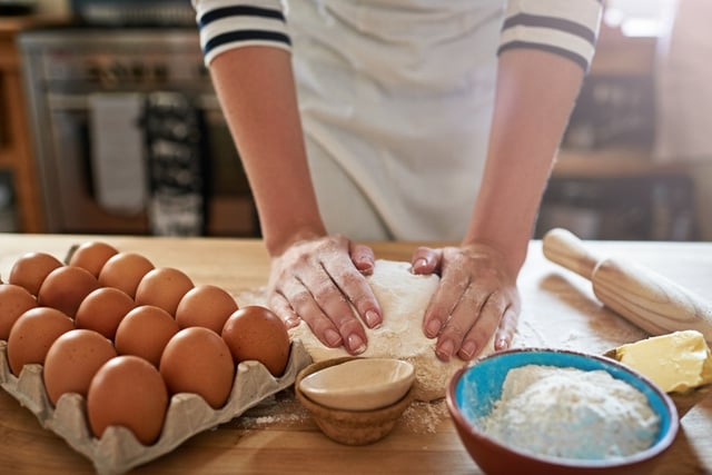 Bolo de fubá com laranja no liquidificador: fofinho, perfumado e perfeito para acompanhar café fresco