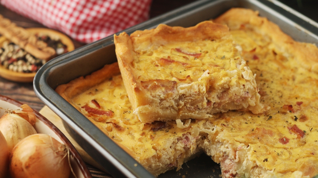 Misturou, bateu, assou: esse bolo salgado de liquidificador do TudoGostoso é um clássico que nunca falha