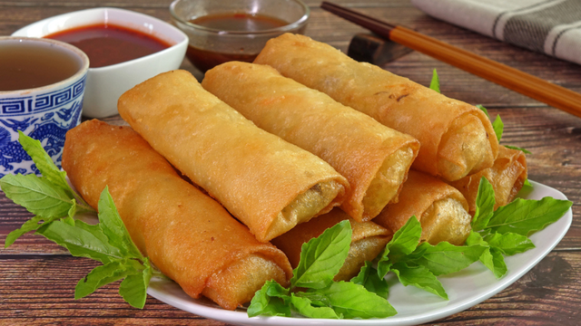 Essa massa de rolinho primavera fica melhor que a de restaurante e leva só 3 ingredientes