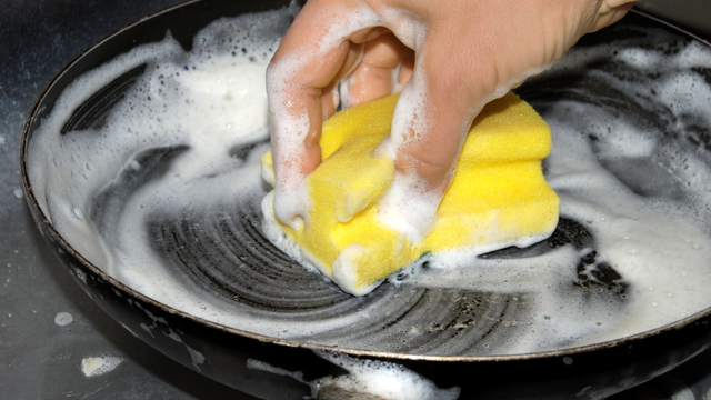 Você está errando feio se coloca as panelas de molho assim que acaba de cozinhar