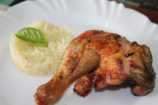 Coxa e sobrecoxa de frango em 50 receitas suculentas para variar o preparo dessa proteína!