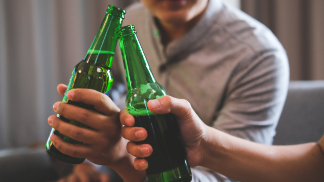 O que é exatamente a cerveja sem álcool e por que seu consumo está crescendo?