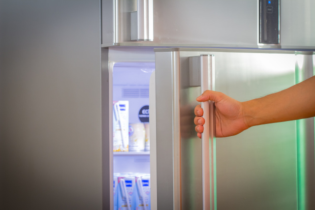 TRUQUE FÁCIL para descobrir de uma vez por todas se a borracha da geladeira está funcionando